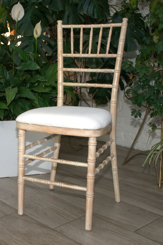 Стілець «Chiavari» чайна троянда з білим чохлом