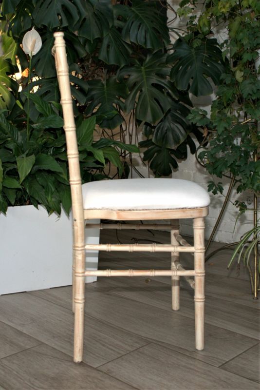 Стілець «Chiavari» чайна троянда з білим чохлом