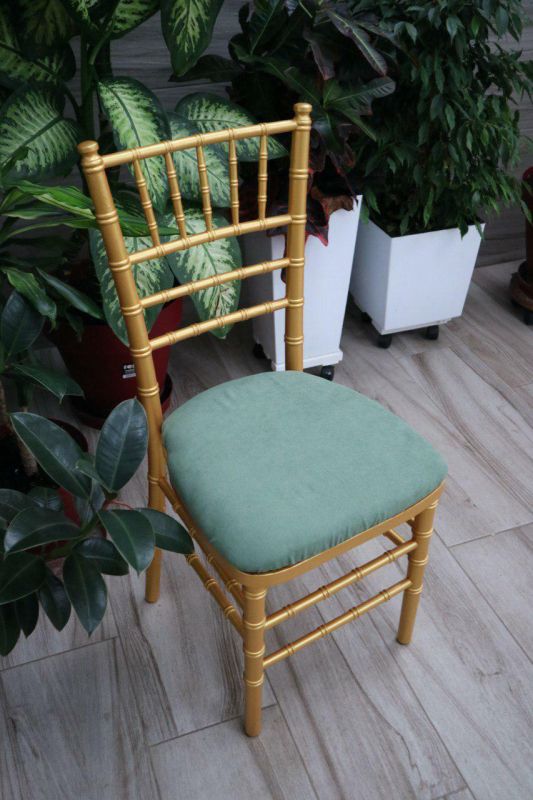 Стілець «Chiavari» золотий з оливковим чохлом