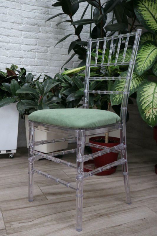 Стілець «Chiavari» скляний з оливковим чохлом