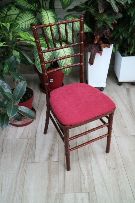 Стілець «Chiavari» венге з бордовим чохлом